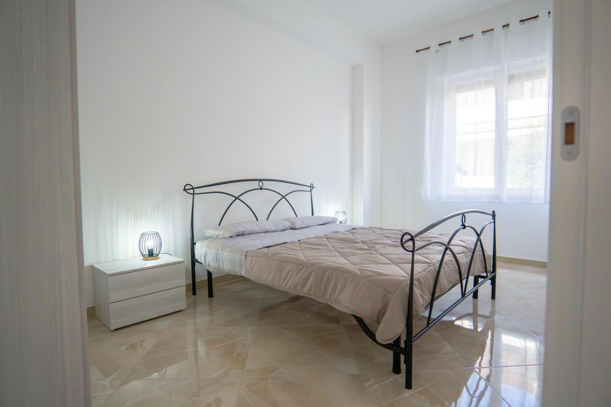 Апартаменти Casa Erika Бова-Марина Екстер'єр фото